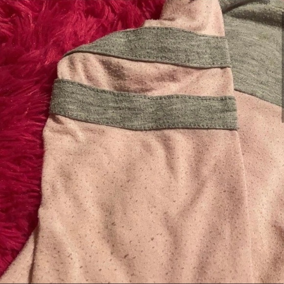 Levi’s Jeans & Unicorn Kitten Shirt - Picture 3 of 10